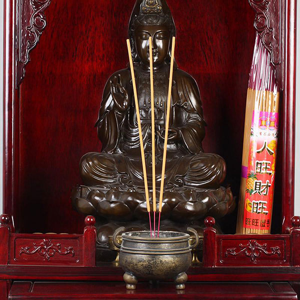 金属存放架厂家 在家里供香，三支香还是一支香呢？