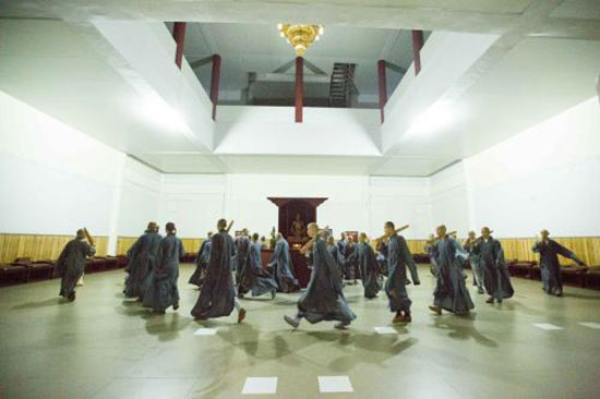 骨灰盒寄存架 “打禅七”，到底是怎么回事？