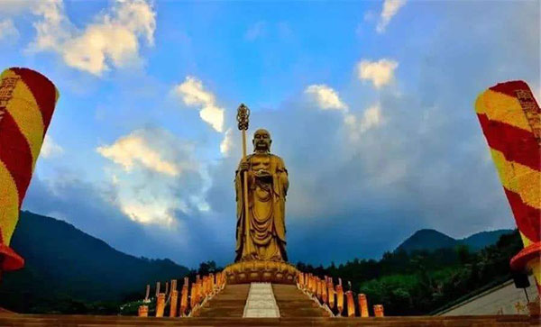 骨灰陈列架厂家 登佛教四大名山，寻人生四种境界