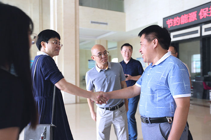 山东省某县民政局来樟树考察学习