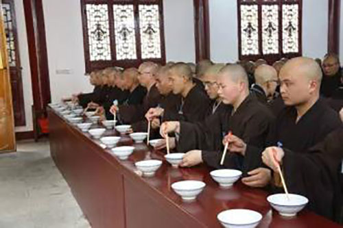 金属存放架厂家 佛门吃饭为啥有这么多规矩？