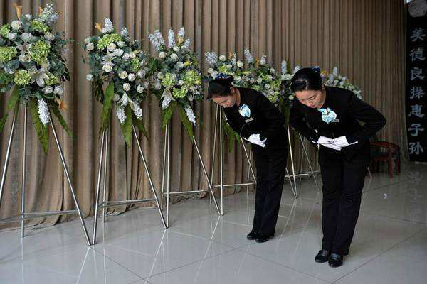 骨灰存放架 这四项基本殡葬服务费用由政府“买单”!