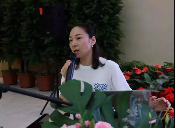 骨灰盒存放架 第七期殡葬鲜花花艺、第四期殡仪礼仪培训班圆满收官