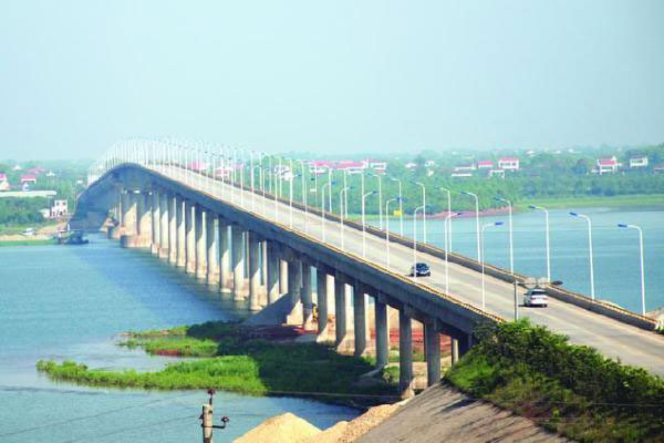 骨灰盒寄存架 益阳沅江全面推进绿色殡葬改革