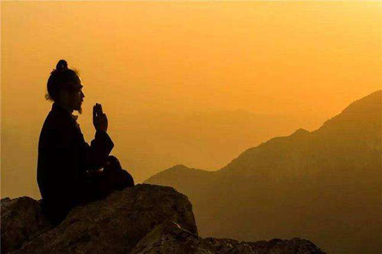 骨灰存放橱 一天到晚念着修道，却始终也不修行，这叫“口头禅”