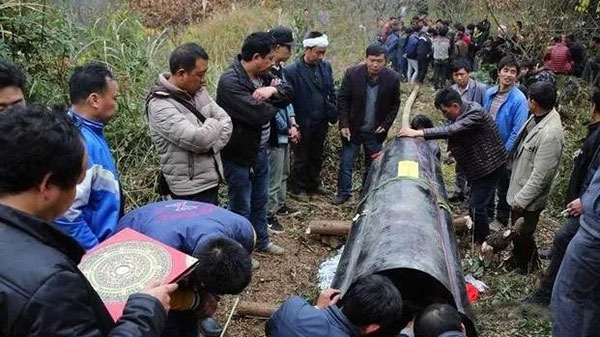 骨灰存放架 农村的丧葬改革