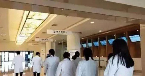 骨灰寄存柜 殡葬专业成“爆款”，要维持热度还有很长的路要走