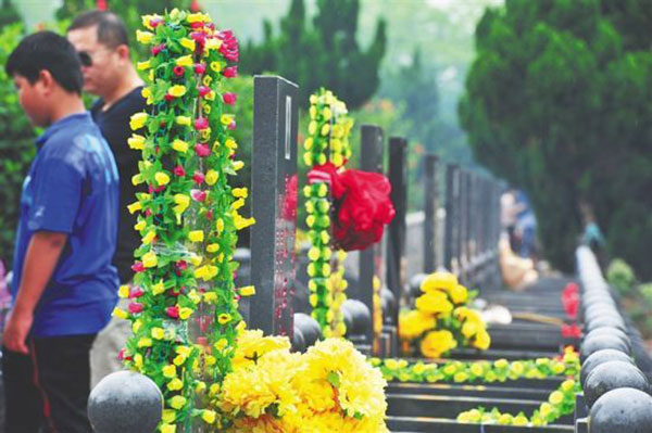 骨灰盒存放架 海南精准落实疫情防控措施 倡导绿色文明殡葬新风